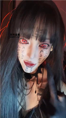 【龙妈】双瞳诅咒全家    250403-12