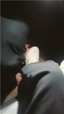【珍惜女王】车外强迫偷拍狂舔闻臭脚丫 JS250407-28