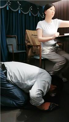 【鸿运】餐厅包厢公开处刑【三视角版】 JS250503-23