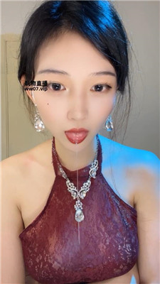 【佳佳】口水寸止盯    250508-32