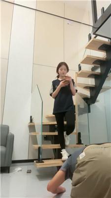 【欣儿】运动鞋棉袜踩废物奴 bf53327
