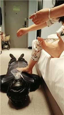 【五公主】吃脚死皮/裸足深喉【完整版】 JS250513-30