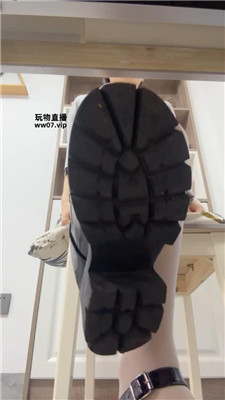 【凹凸曼】桌底视角白丝粗口    250514-2