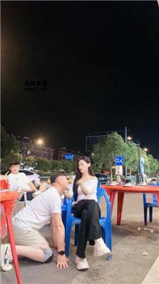 【孟禾】深夜大排档挑逗贱奴 bf53641