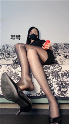 【小妮】油亮黑丝滚进来    250519-34