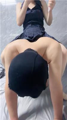【泡泡】酸臭肉丝脚踩-拍子虐打 JS250526-22