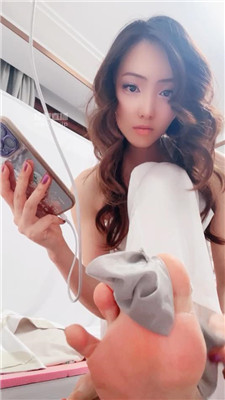 【倪小主】走了一天的汗脚来除臭    250604-30