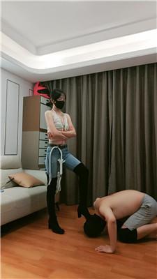 【暴主】长靴连环踢裆胯下羞辱 bf55169