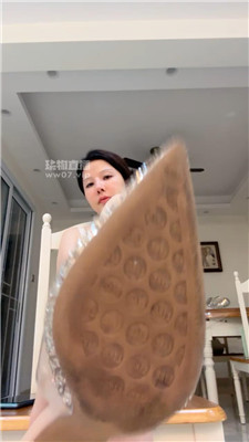 【无敌娘子】滚进来舔主人高跟鞋    250707-17