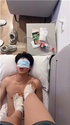【歪】袜套美腿踩踏奶狗 JS250713-27