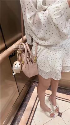 【素人挖掘机】户外开发陪酒小妹虐【上】 bf55615