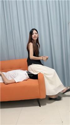 【猴歌】御姐S裸足捂脸+坐脸窒息 bf56023