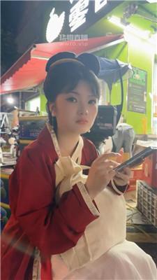 【素人挖掘机】汉服女神S-车内白袜脚调 JS250802-26