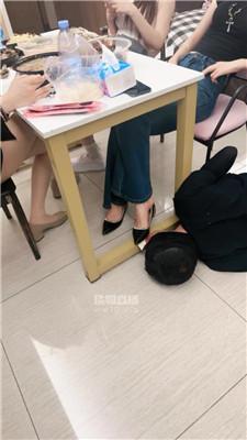 【GL园区】桌底贱奴伺候多主【双视角版】 JS250805-27