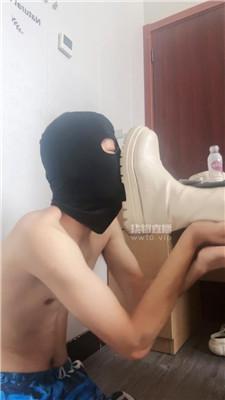 【小鱼】品尝主人的长靴白袜 JS250806-3