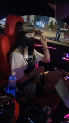 【白鹭】富二代开发精神小妹车内调 JS250819-19