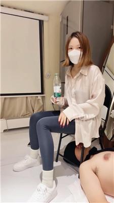 【小拽主人】沉浸式使用马桶 JS250821-20
