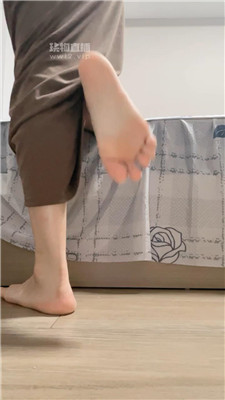 【玄葉】裸足口水拍手寸    250821-28