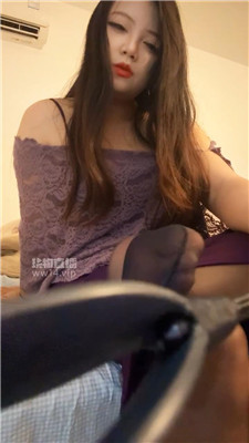 【鱼酥】永远臣服于妈妈的高贵脚底    250921-34