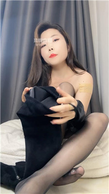 【灵汐】黑丝臀炸    251011-15