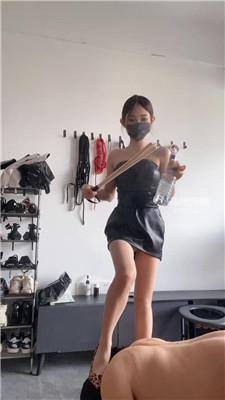 【甜一】藤条重度狠抽跑骚奴  JS251019-8