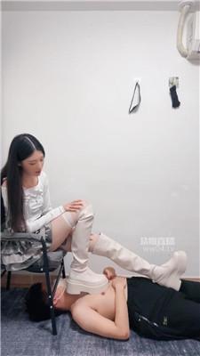 【广州慕丝工作室】长靴碾压踩-散鞭抽 JS251106-17