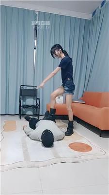 【莓果酱】短靴碾压踩-骑马胯下辱 JS251210-9