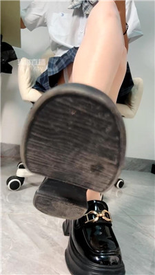 【晓甜】女房东羞辱狗租客    251228-29