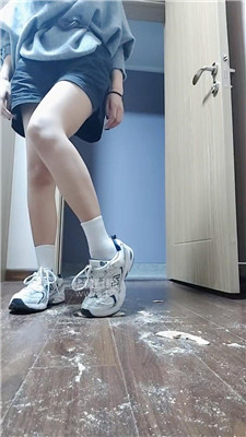 【郑木子】学弟偷拍反被调教    260110-32