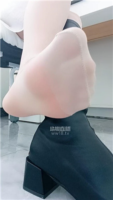 【依甜】羞辱调教夫妻贱狗    260112-30