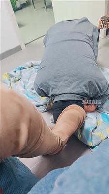 【佳佳情侣主】长靴白袜玩绿奴 JS260125-38