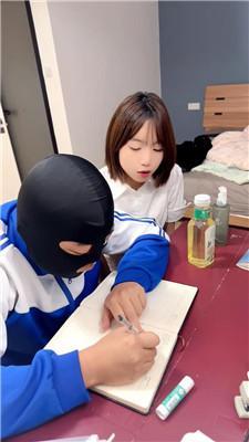 【也狗】黑丝美腿玩学生狗 bf60856
