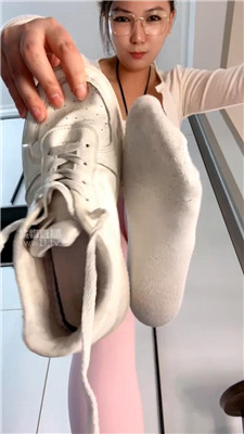 【蛮蛮呀】被健身教练调成狗    260128-16