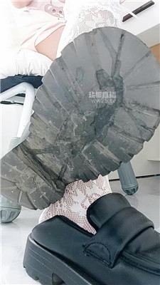 【依甜】羞辱绿王八老公    260306-31