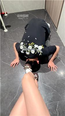 【巨蟹】开发白袜素人公厕调 JS260310-27