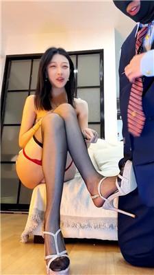 【佳佳】黑丝美腿诱惑西装狗 bf61514