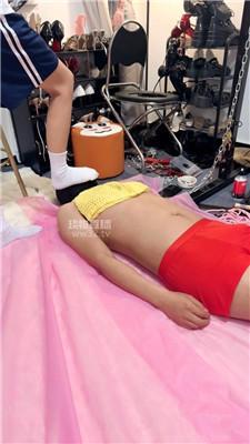 【簌簌大人】强制滴蜡踩老师狗 bf62152