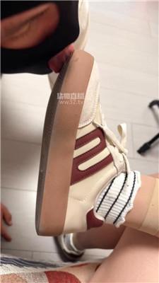 【小玉】棉袜羞辱贱畜 JS260424-34