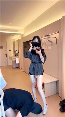 【欣怡】舔脏鞋-玉足深喉  JS260929-9