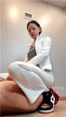 【繁星女宝】大学生超臭鞋袜虐 bf65133